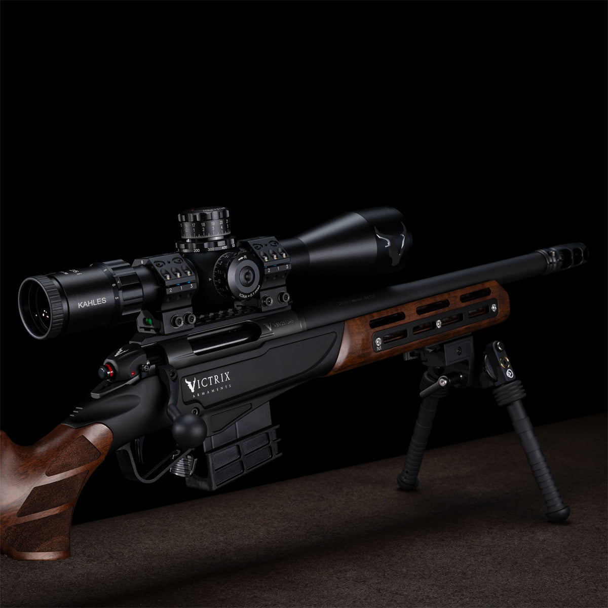 Victrix Lupus with scope and bipod