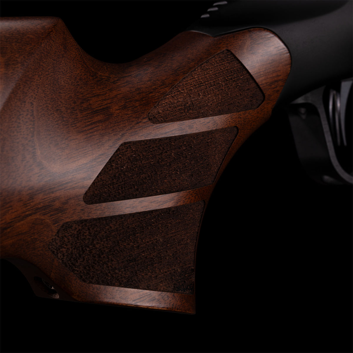 Victrix Lupus walnut buttstock